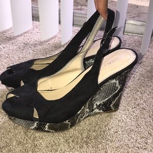 Snake skin printed wedges